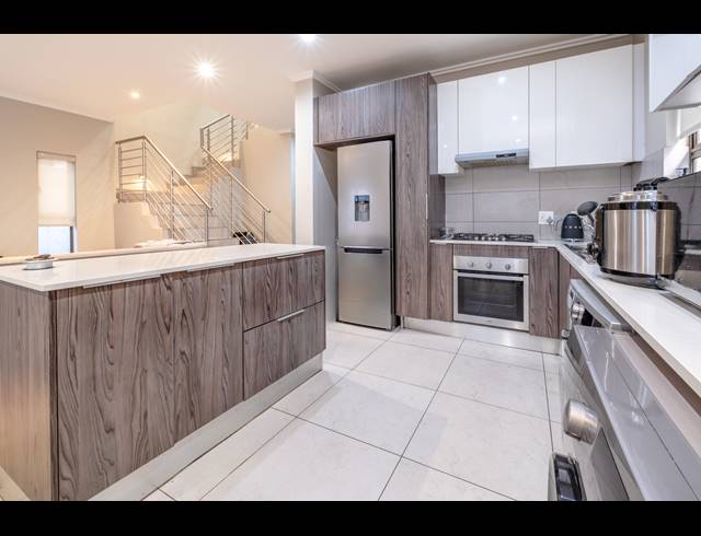 3 BEDROOM HOUSE FOR SALE IN BRYANSTON